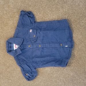 Like new! Toddler button down shirt with short sleeves